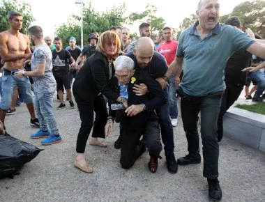 Στον εισαγγελέα θα οδηγηθούν σήμερα οι τρεις κατηγορούμενοι για την επίθεση στον Μπουτάρη